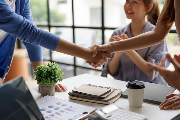 Handshake partnership